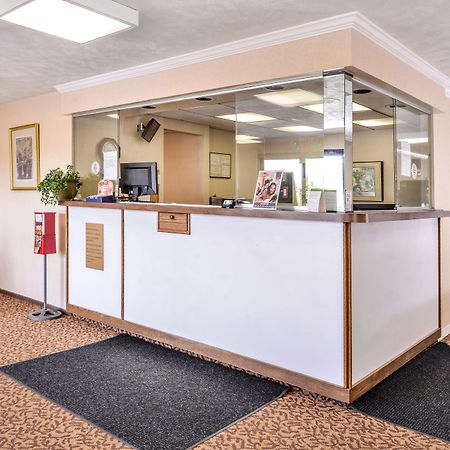 Americas Best Value Inn Alliance Bagian luar foto