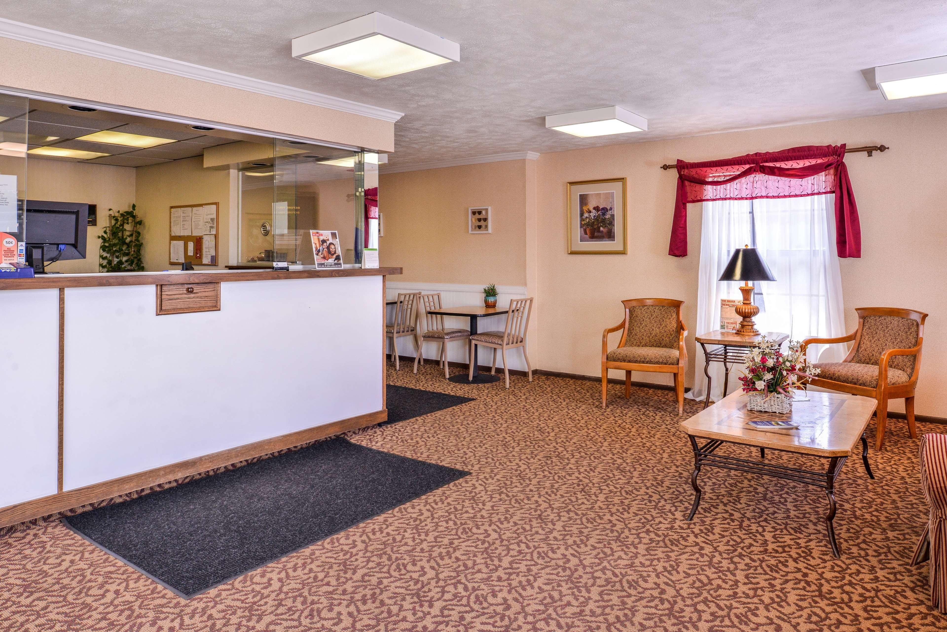 Americas Best Value Inn Alliance Bagian luar foto